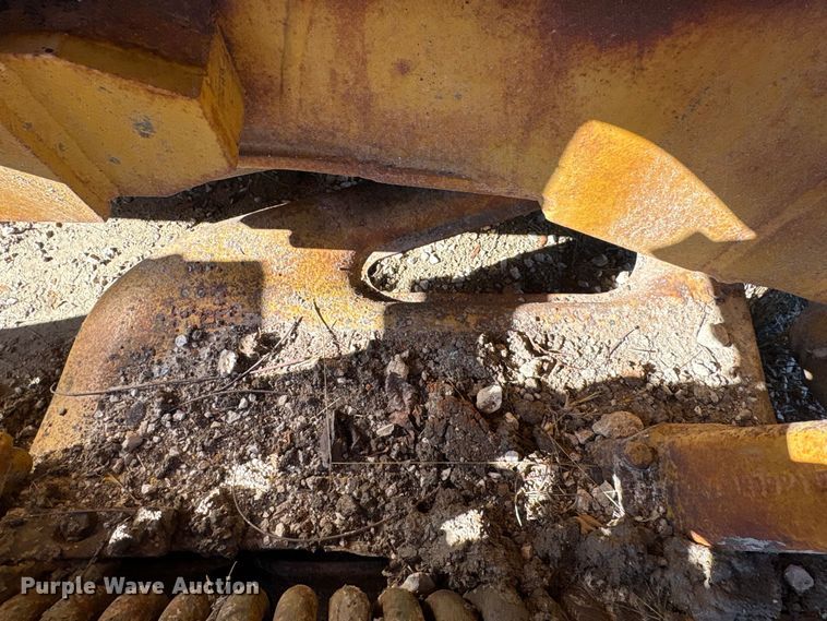 image for item EA7156 Caterpillar D6B 