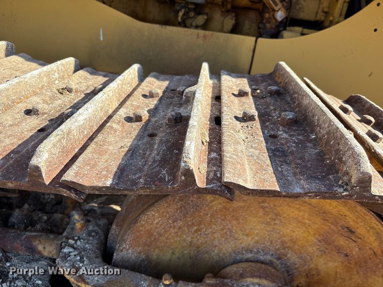 image for item EA7156 Caterpillar D6B 