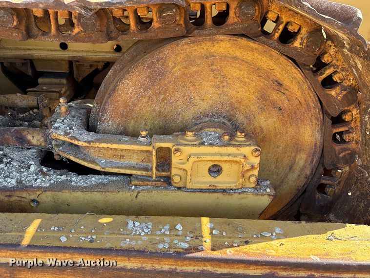 image for item EA7156 Caterpillar D6B 