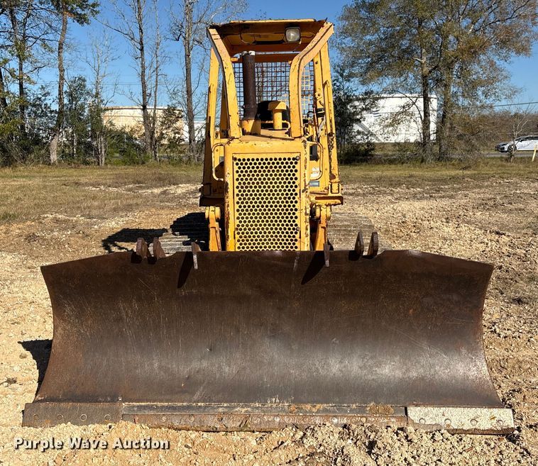 image for item EA7157 Dressta TD-8H dozer