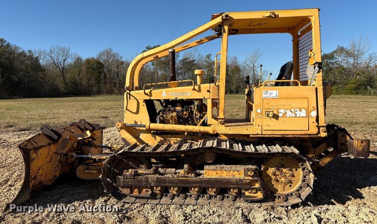 image for item EA7157 Dressta TD-8H dozer