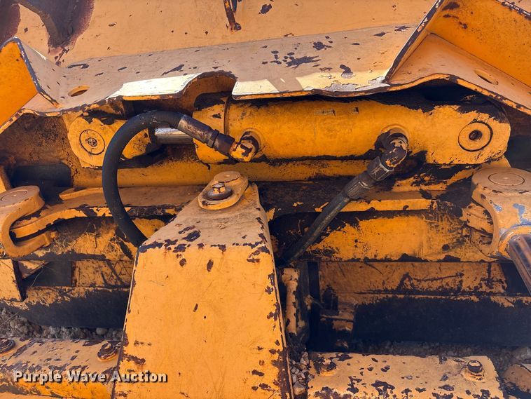 image for item EA7157 Dressta TD-8H dozer