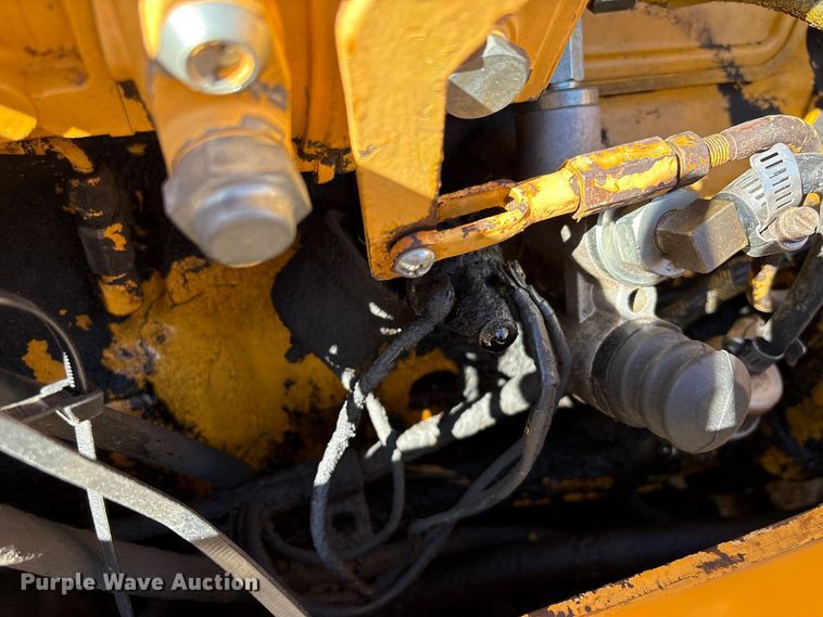 image for item EA7157 Dressta TD-8H dozer