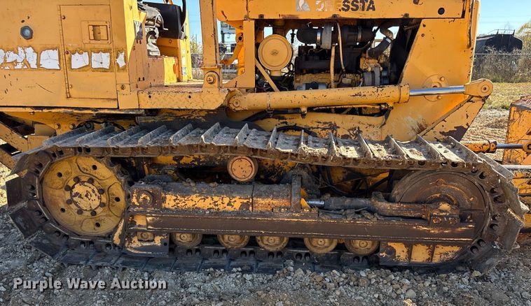image for item EA7157 Dressta TD-8H dozer