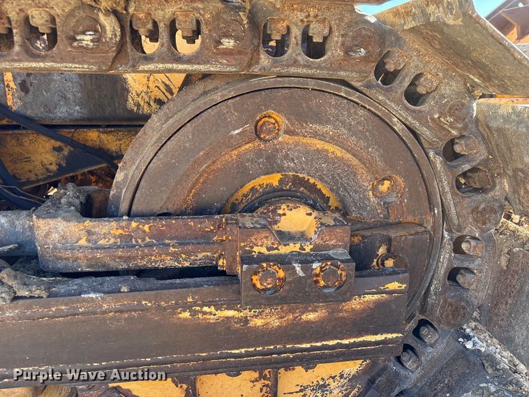 image for item EA7157 Dressta TD-8H dozer