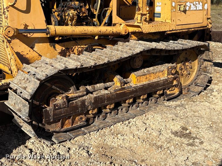 image for item EA7157 Dressta TD-8H dozer