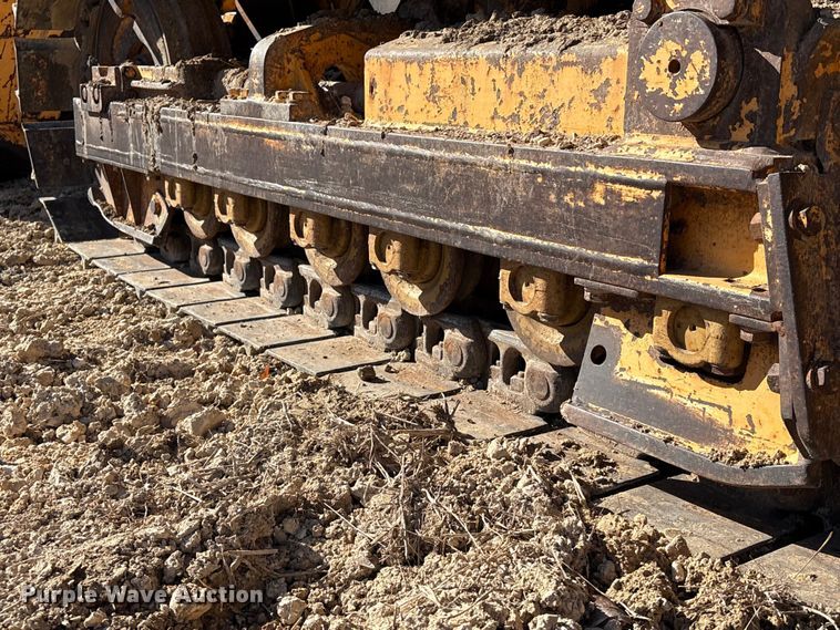 image for item EA7157 Dressta TD-8H dozer