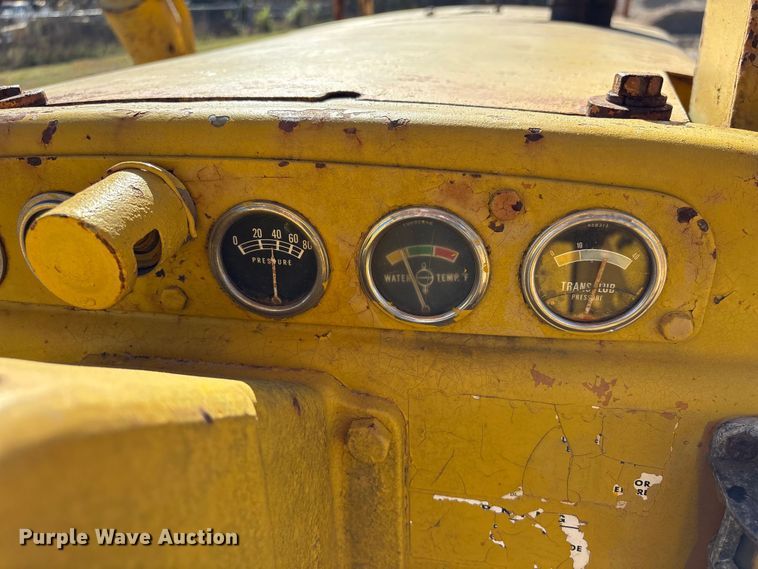 image for item EA7158 Allie Chalmers HD-11 Crawler Dozer