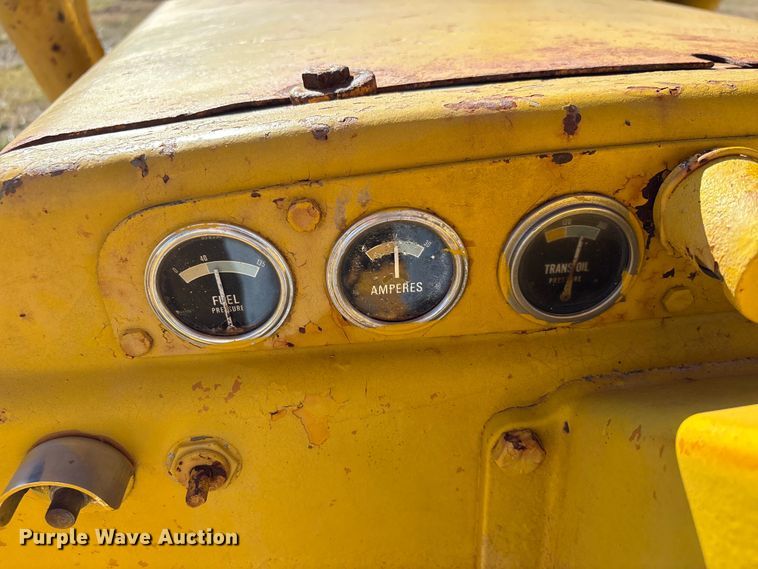 image for item EA7158 Allie Chalmers HD-11 Crawler Dozer