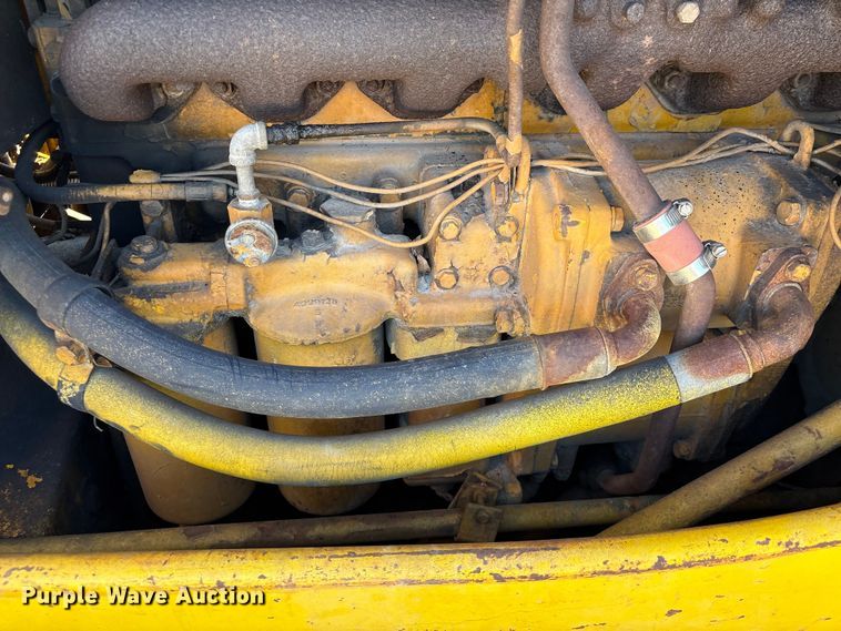 image for item EA7158 Allie Chalmers HD-11 Crawler Dozer