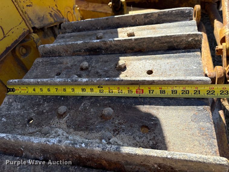 image for item EA7158 Allie Chalmers HD-11 Crawler Dozer