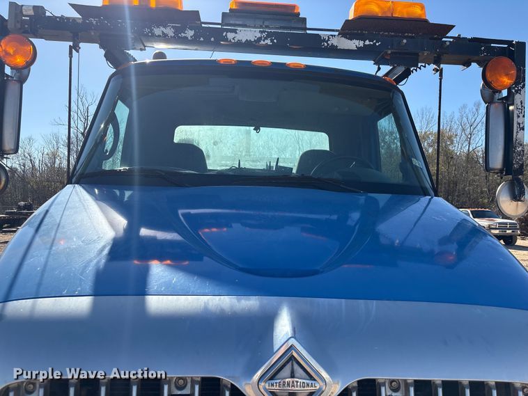 image for item EA7159 2009 International 8600 SBA semi truck