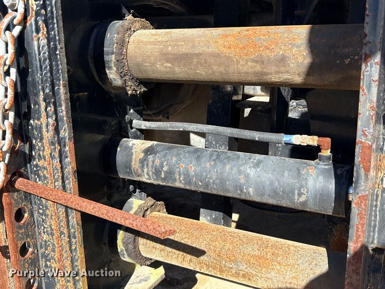 image for item EA7159 2009 International 8600 SBA semi truck