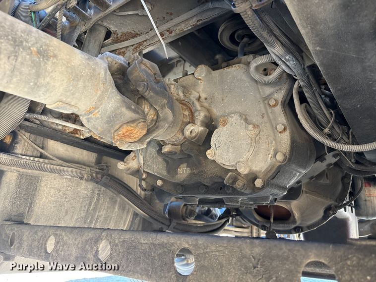 image for item EA7159 2009 International 8600 SBA semi truck