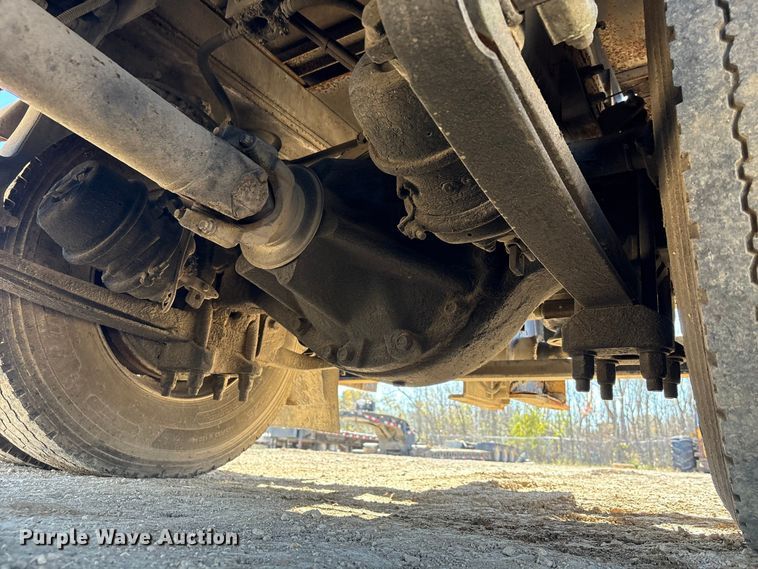 image for item EA7159 2009 International 8600 SBA semi truck