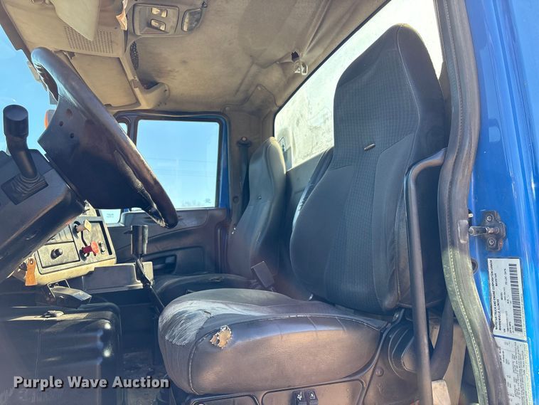 image for item EA7159 2009 International 8600 SBA semi truck