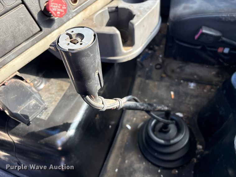 image for item EA7159 2009 International 8600 SBA semi truck