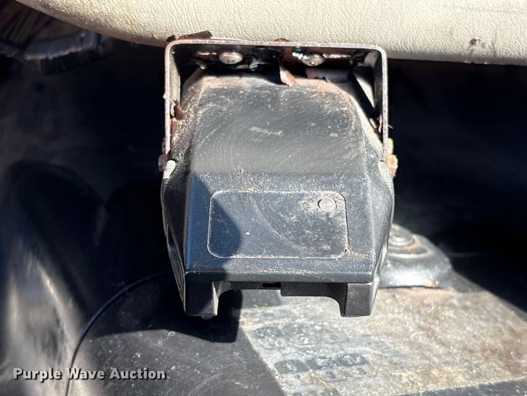 image for item EA7159 2009 International 8600 SBA semi truck