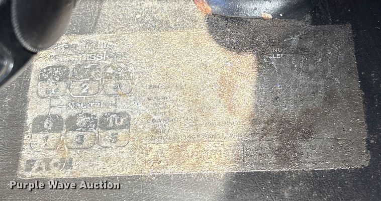 image for item EA7159 2009 International 8600 SBA semi truck