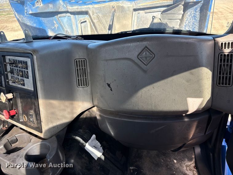 image for item EA7159 2009 International 8600 SBA semi truck