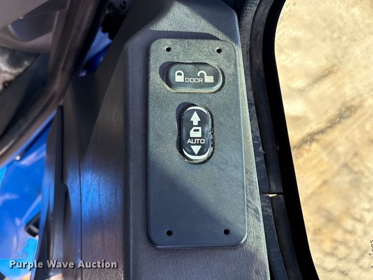 image for item EA7159 2009 International 8600 SBA semi truck