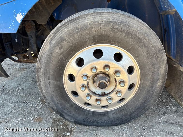 image for item EA7159 2009 International 8600 SBA semi truck