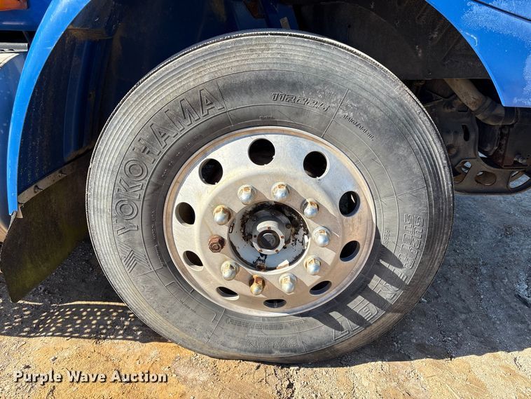 image for item EA7159 2009 International 8600 SBA semi truck