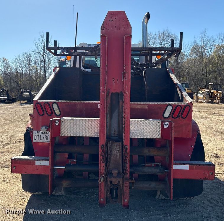 image for item EA7160 2006 International 8600 semi truck