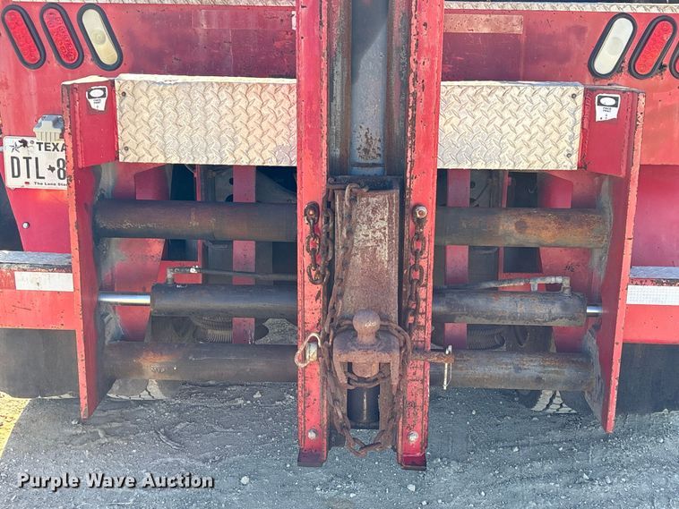 image for item EA7160 2006 International 8600 semi truck