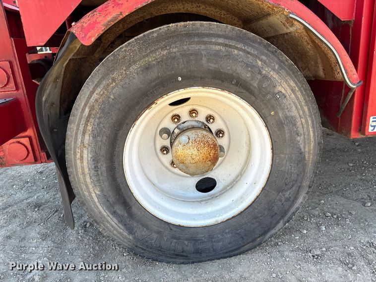 image for item EA7160 2006 International 8600 semi truck