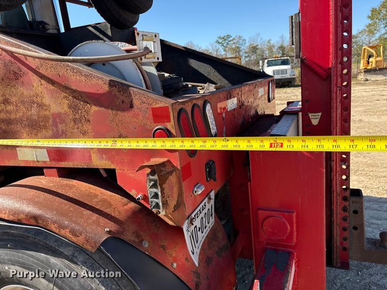 image for item EA7162 2007 International semi truck