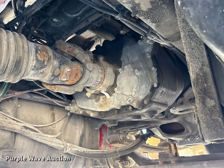 image for item EA7162 2007 International semi truck