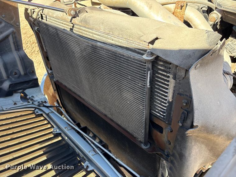 image for item EA7162 2007 International semi truck