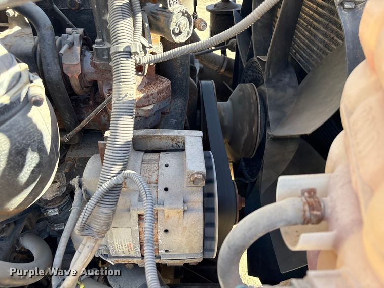 image for item EA7162 2007 International semi truck