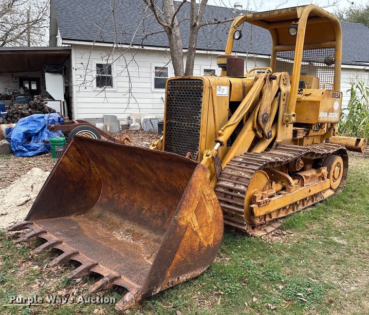 image for item EA7169 1984 John Deere 555A track loader