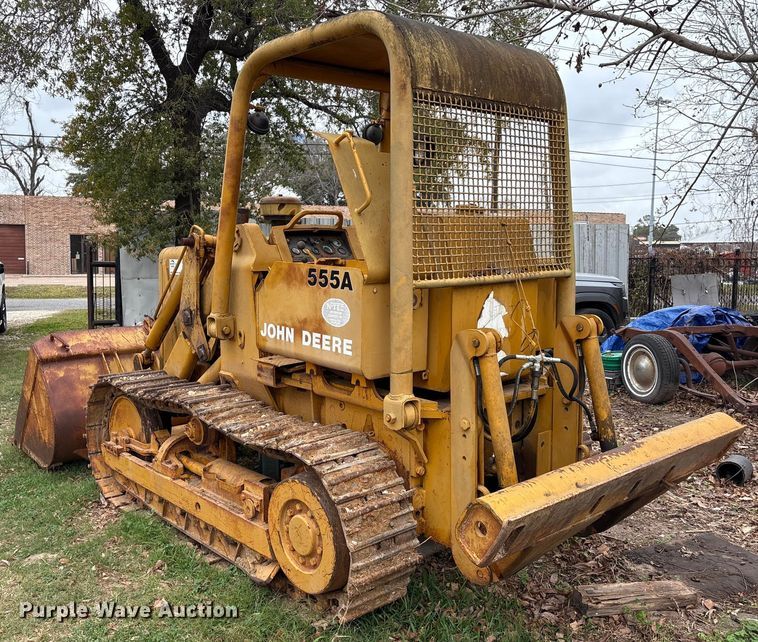image for item EA7169 1984 John Deere 555A track loader