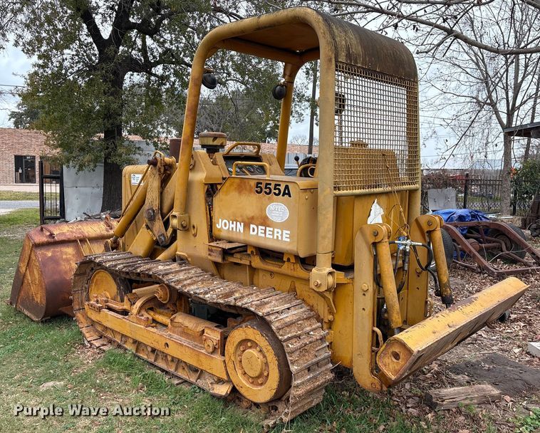 image for item EA7169 1984 John Deere 555A track loader