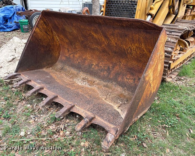 image for item EA7169 1984 John Deere 555A track loader