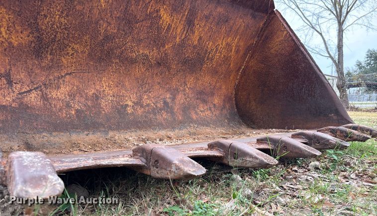 image for item EA7169 1984 John Deere 555A track loader