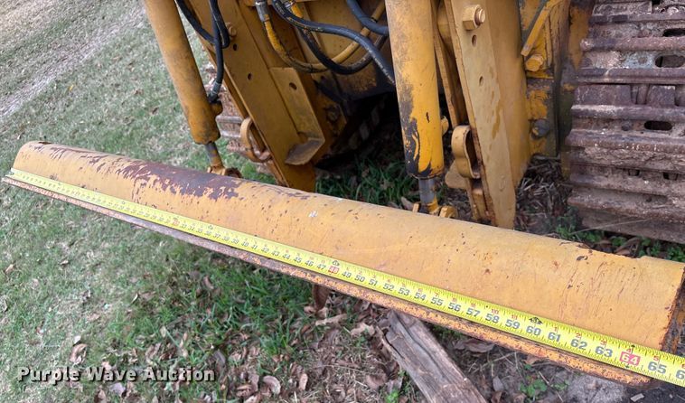 image for item EA7169 1984 John Deere 555A track loader