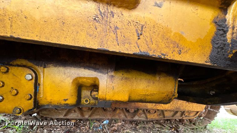 image for item EA7169 1984 John Deere 555A track loader