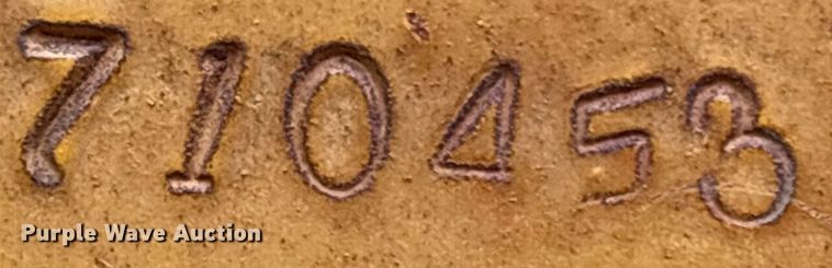 image for item EA7169 1984 John Deere 555A track loader