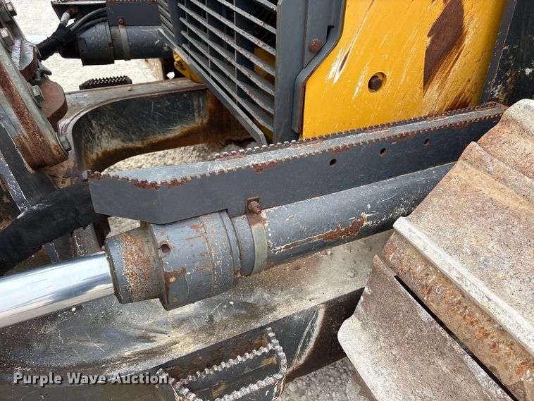 image for item EA7170 2018 John Deere 850K dozer