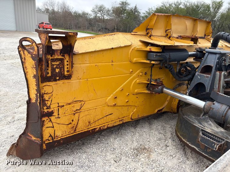 image for item EA7170 2018 John Deere 850K dozer