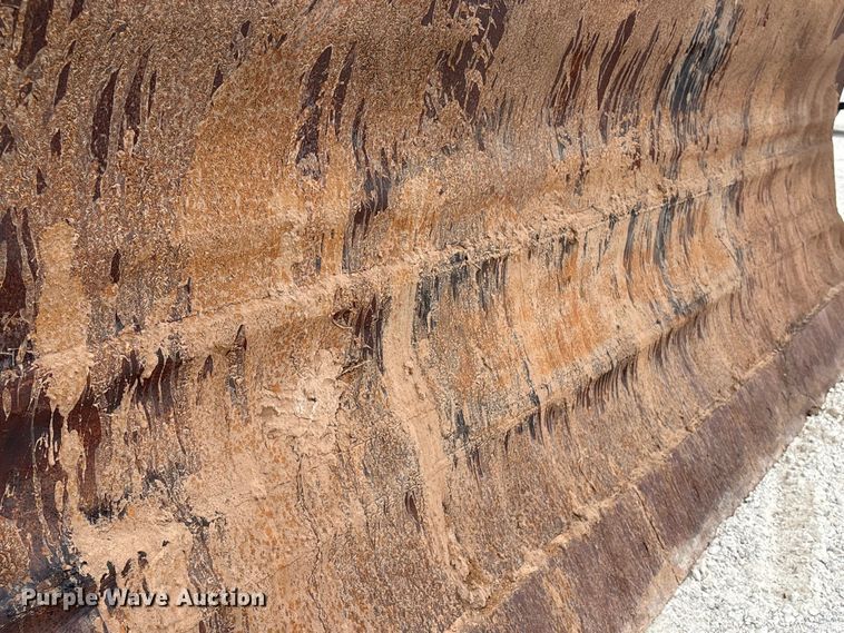 image for item EA7170 2018 John Deere 850K dozer