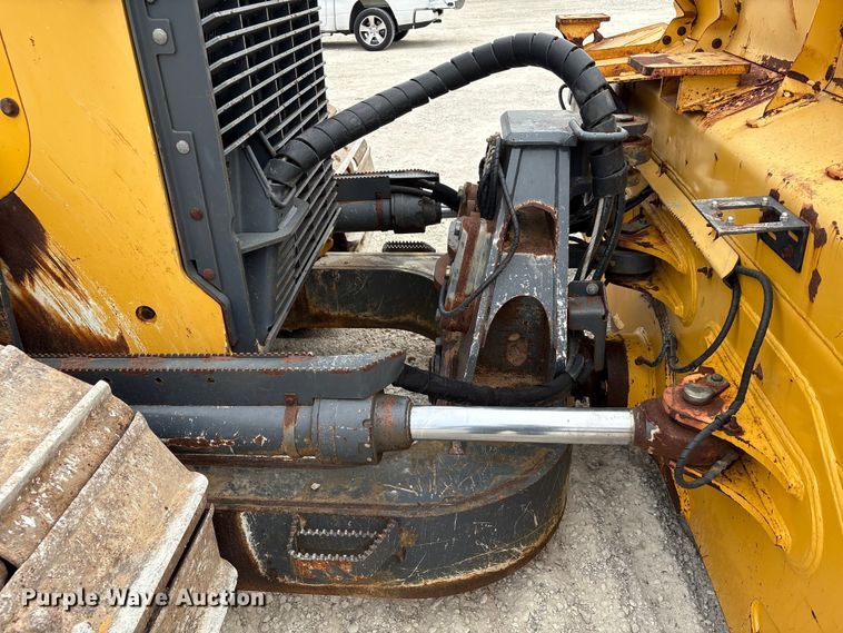 image for item EA7170 2018 John Deere 850K dozer