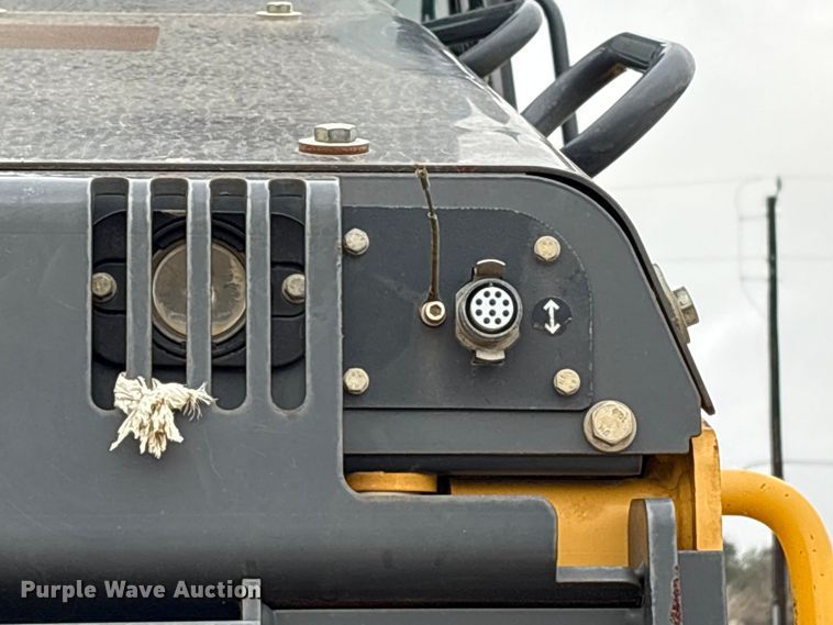 image for item EA7170 2018 John Deere 850K dozer