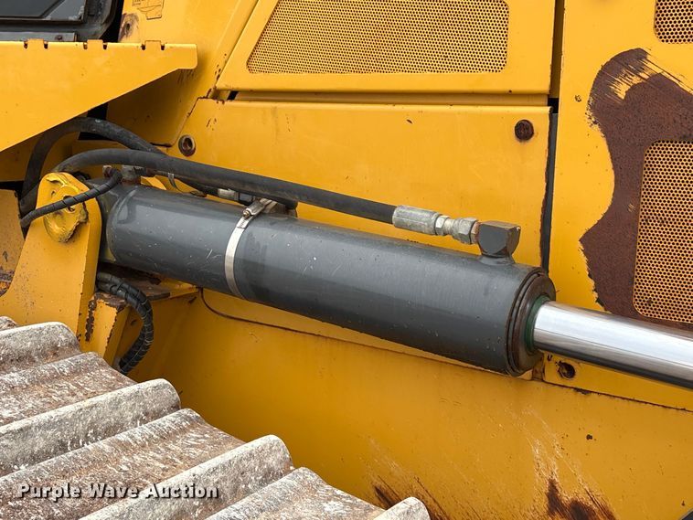 image for item EA7170 2018 John Deere 850K dozer