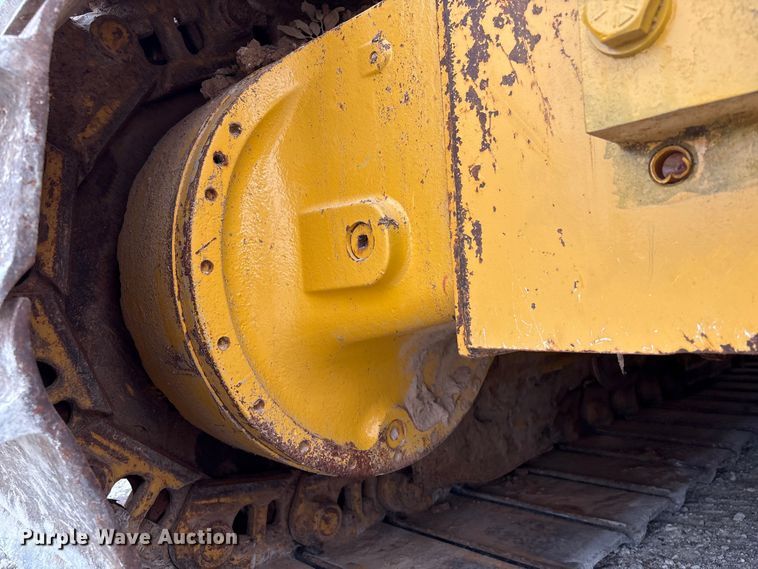 image for item EA7170 2018 John Deere 850K dozer