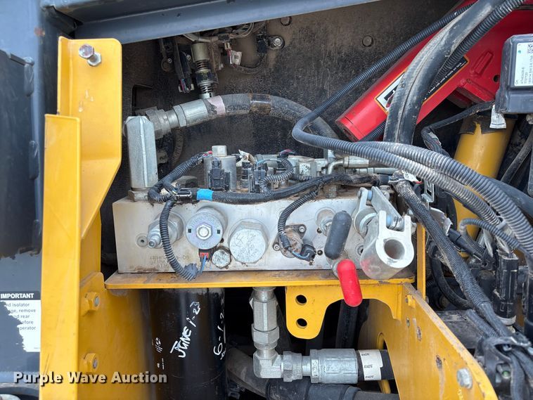 image for item EA7170 2018 John Deere 850K dozer